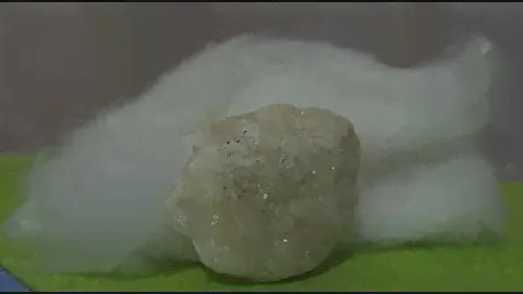 Белый КВАРЦ. quartz, crystal silica