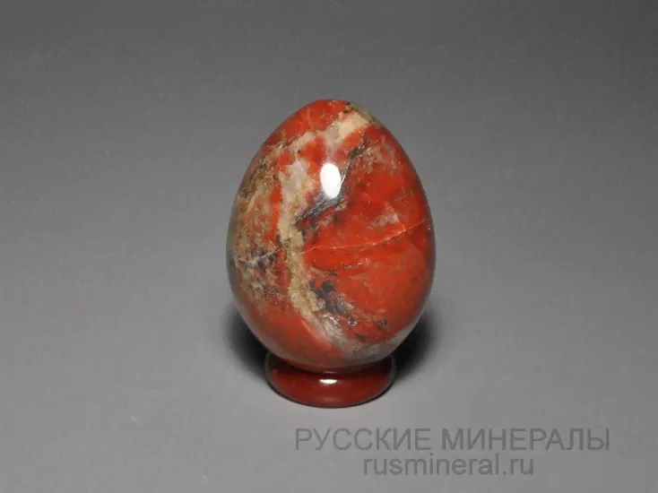 Кварц красный (яйцо)