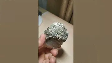 кварц с халькопиритом